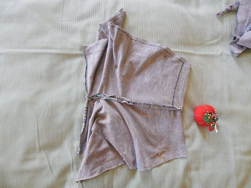 Make Kid Shorts Out of Old Clothes9-2