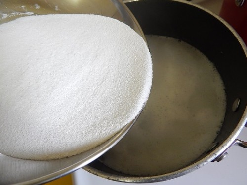Homemade Liquid Laundry Soap 4