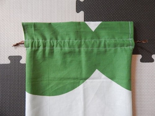 DIY Reusable Drawstring Gift Bag10