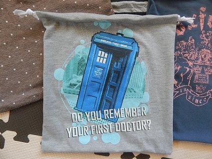 Make A Drawstring Bag From A Tshirt10