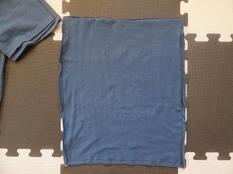 Make A Drawstring Bag From A Tshirt4