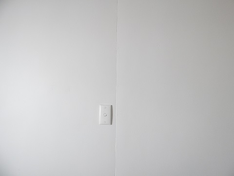 Repair Holes And Cracks In Walls7