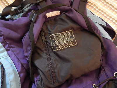 wash-and-clean-a-backpack25