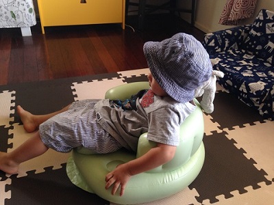Richell Inflatable Baby Chair1