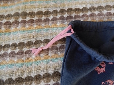 How To Thread A Drawstring22