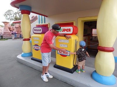 WB Movie World9