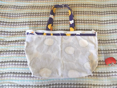 How to Add a Zipper to a Finished Bag17