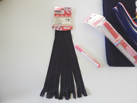 How to Add a Zipper to a Finished Bag6