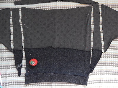make-a-snood-from-a-sweater18
