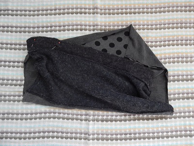 make-a-snood-from-a-sweater21