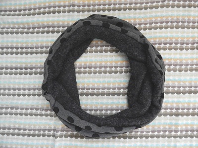 make-a-snood-from-a-sweater30