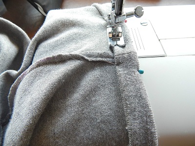 make-a-snood-from-a-sweater9