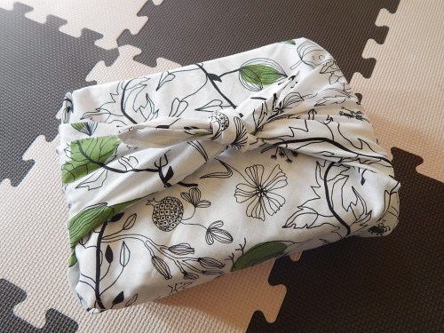 DIY Furoshiki Gift Wrap11