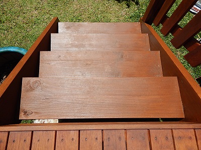 wood-staining3